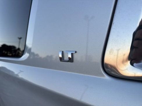 Used 2018 Chevrolet Tahoe LT image 11