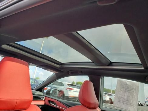 Used 2025 Toyota Camry XSE FWD image 13