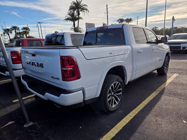 Used 2025 RAM 1500 Limited AWD/4WD image 4