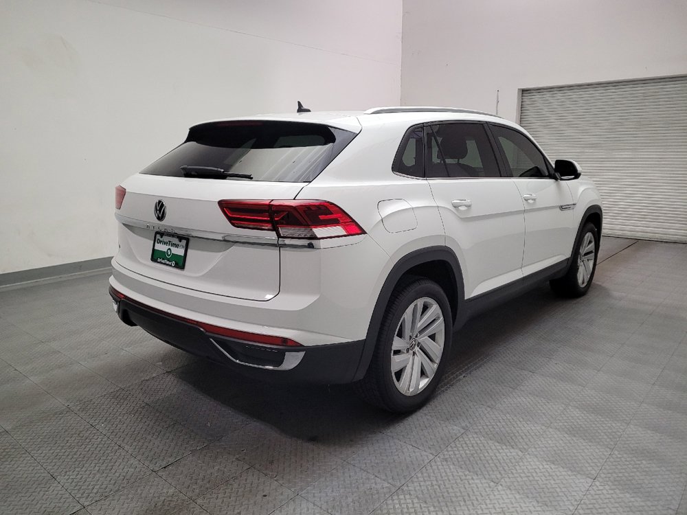 Used 2021 Volkswagen Atlas Cross Sport SE FWD image 9