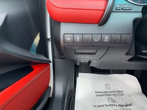 Used 2019 Toyota Camry XSE FWD image 30
