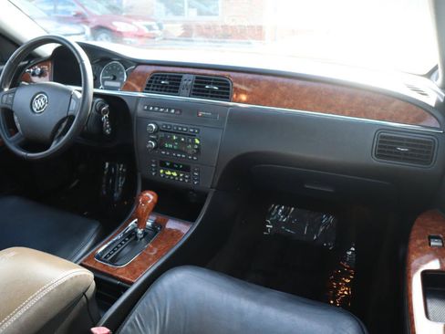 Used 2005 Buick LaCrosse CXL w/ Gold Convenience Package FWD image 11