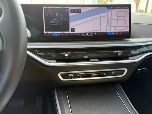 Used 2024 BMW X5 sDrive40i w/ Premium Package RWD image 14