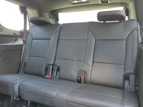 Used 2024 Chevrolet Tahoe High Country AWD/4WD image 12