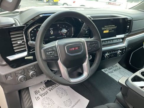 New 2026 GMC Sierra 1500 SLE image 22