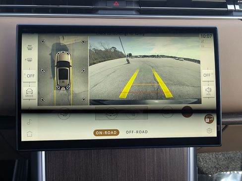 New 2026 Land Rover Range Rover SE image 15