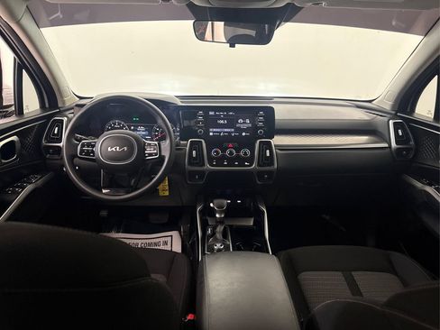 Used 2022 Kia Sorento LX FWD image 32