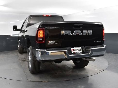 New 2025 RAM 2500 Big Horn AWD/4WD image 6