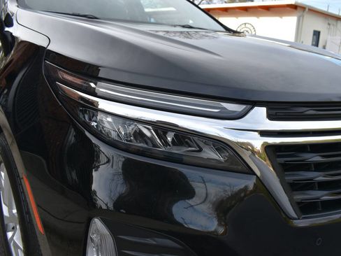 Used 2022 Chevrolet Equinox LT w/ Driver Convenience Package image 39