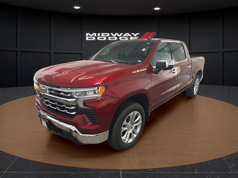 Used 2023 Chevrolet Silverado 1500 LTZ AWD/4WD image 2