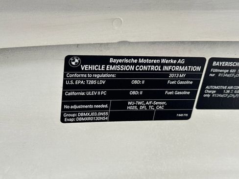 Used 2013 BMW 335i Convertible image 21