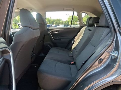 Used 2025 Toyota RAV4 XLE AWD/4WD image 12