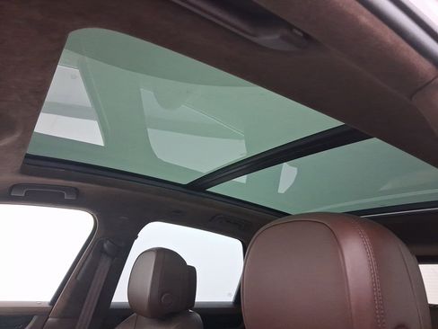 Certified 2022 Porsche Cayenne Turbo image 31