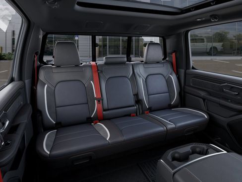 New 2026 RAM 1500 Laramie AWD/4WD image 23