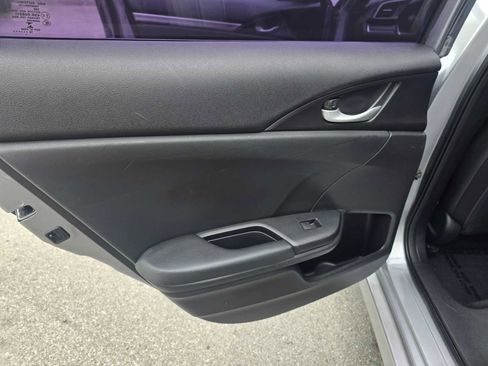 Used 2019 Honda Civic Sport image 18