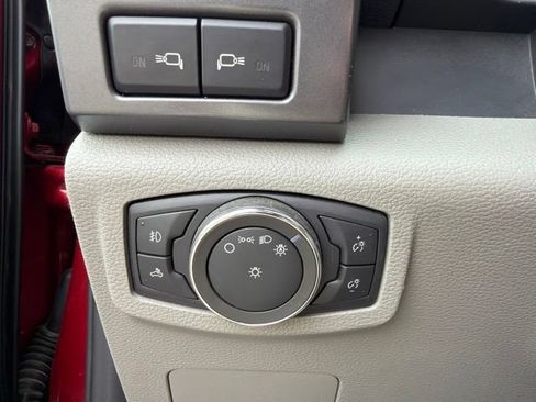 Used 2022 Ford F250 XLT w/ XLT Premium Package AWD/4WD image 25