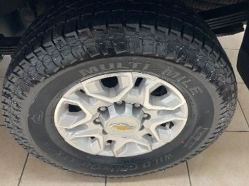 Used 2022 Chevrolet Silverado 2500 LTZ w/ Safety Package AWD/4WD image 28