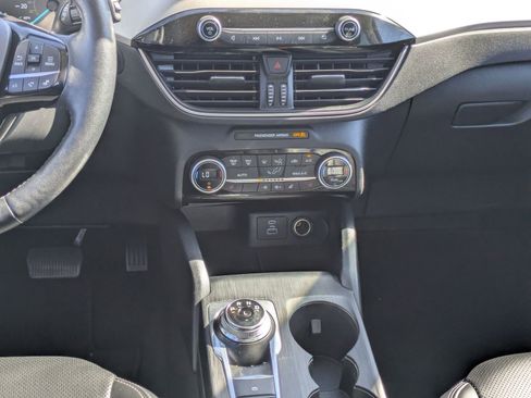 Used 2021 Ford Escape SEL image 18