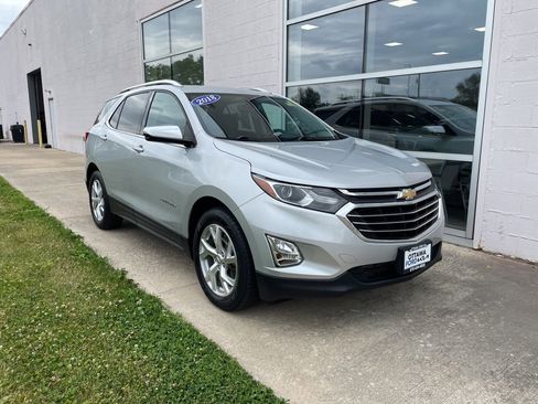 Used 2018 Chevrolet Equinox Premier FWD image 1
