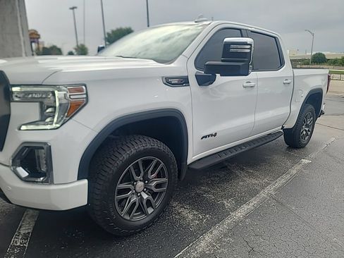 Used 2021 GMC Sierra 1500 AT4 w/ AT4 Premium Package AWD/4WD image 2