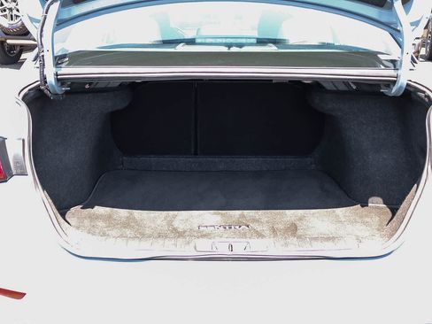 Used 2024 Nissan Sentra SV FWD image 25
