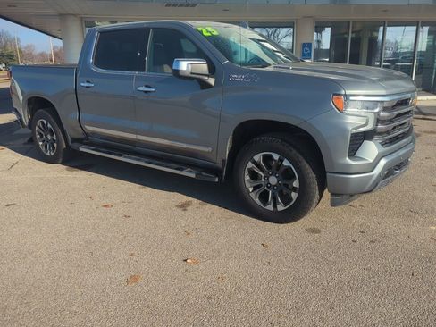 Used 2025 Chevrolet Silverado 1500 High Country w/ Z71 Off-Road Package image 9
