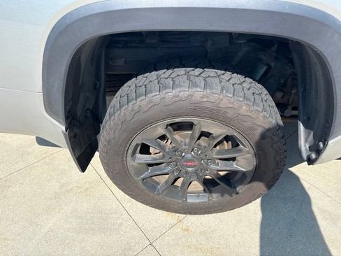 Used 2022 Toyota Tundra Limited w/ TRD Off-Road Package AWD/4WD image 10