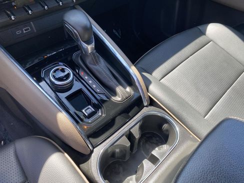 Used 2023 GMC Canyon Denali AWD/4WD image 19
