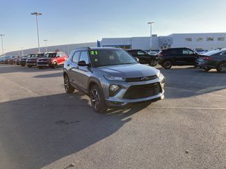 Used 2021 Chevrolet TrailBlazer RS w/ Sun and Liftgate Package image 1