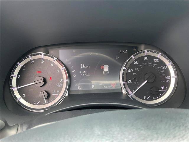 Used 2024 Toyota Highlander XLE FWD image 20