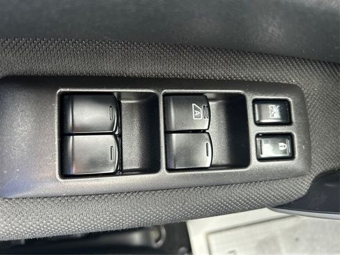 Used 2013 Nissan Rogue SV w/ Premium Pkg AWD/4WD image 37