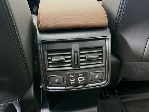 Used 2025 Subaru Forester Touring AWD/4WD image 28