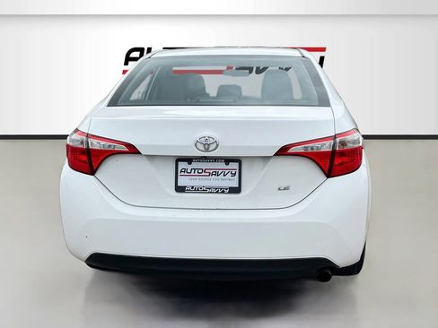 Used 2015 Toyota Corolla LE FWD image 6