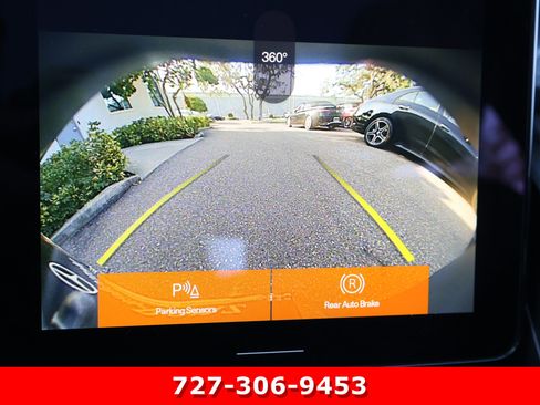 Used 2021 Polestar Polestar 2 w/ Performance Package image 4