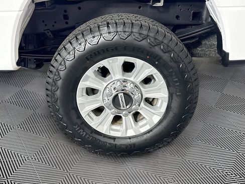 Used 2021 Ford F250 XLT w/ XLT Value Package AWD/4WD image 26