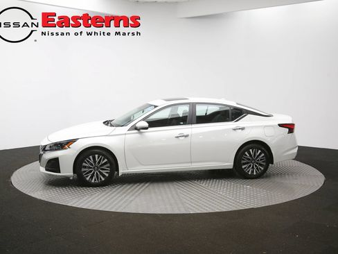 Used 2024 Nissan Altima 2.5 SV w/ SV Premium Package AWD/4WD image 58