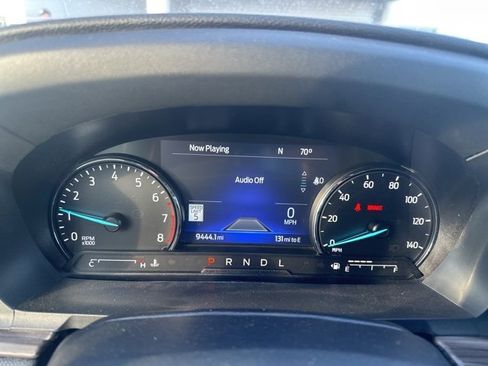 Used 2022 Ford Explorer Limited image 12