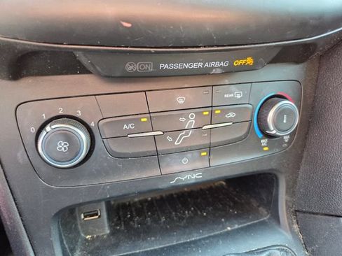 Used 2016 Ford Focus S FWD image 15