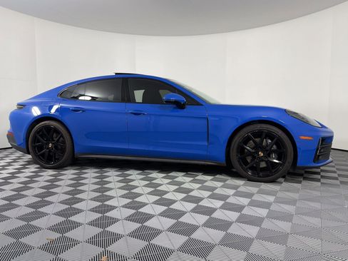 Certified 2025 Porsche Panamera image 11