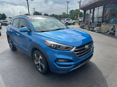Used 2016 Hyundai Tucson Limited w/ Option Group 03 AWD/4WD image 18