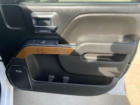 Used 2018 Chevrolet Silverado 1500 LTZ w/ LTZ Plus Package image 13