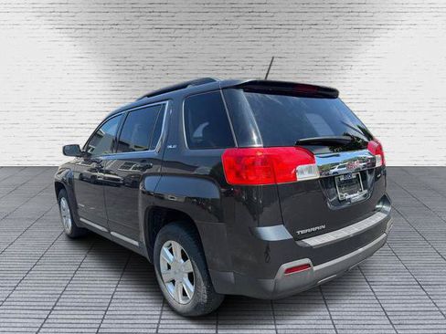 Used 2013 GMC Terrain SLE w/ Convenience Package FWD image 2