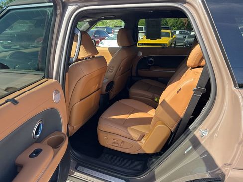 Used 2026 Hyundai Palisade Calligraphy image 13