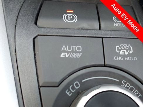 Certified 2023 Toyota RAV4 SE w/ Weather & Moonroof Package AWD/4WD image 18
