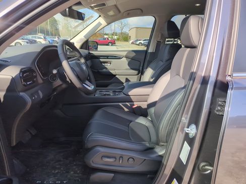 New 2025 Honda Pilot EX-L image 18