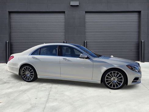 Used 2017 Mercedes-Benz S 550 Sedan w/ Sport Package w/ Sport Package image 3
