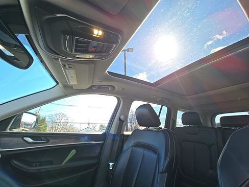 Used 2023 Jeep Grand Cherokee Limited image 25