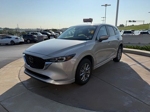 Used 2025 MAZDA CX-5 AWD 2.5 S w/ Preferred Package image 11