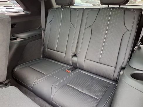 New 2026 Cadillac Vistiq Sport image 19