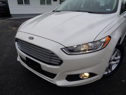Used 2014 Ford Fusion SE w/ Equipment Group 202A image 18